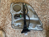 VOLKSWAGEN BORA SAĞ ARKA KAPI CAM KRİKOSU ORJİNAL 1998-2004