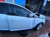 FORD FOCUS 3 - 3,5 SAĞ ÖN KAPI BEYAZ ORİJİNAL AZ HASARLı