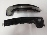 Audi A3 Sağ Ayna Sinyali 2013-2019 8V0949102