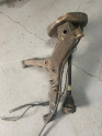 VW TRANSPOTER T5  SHARAN DÖRT ÇEKER ARKA SOL  TAŞIYICI 7M0501413B