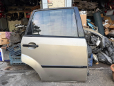 FORD FİESTA SAĞ ARKA KAPI DIŞ ÜÇGEN PLASTİĞİ 02-08