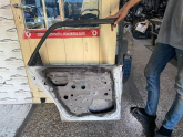 Oto Çıkma Parça / Kaporta & Karoser / Kapı / Mazda / 323 / Çıkma Parça 