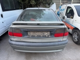 ÇIKMA RENAULT LAGUNA 1 BAGAJ KAPAĞI DOLU HATASIZ
