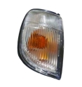 D22 2000-2001 Pickup Sinyal Lambası Sağ Dpo2151591rwe 26110vj825