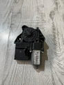 RENAULT FLUENCE CAM MOTORU SAĞ ÖN ÇIKMA ORJİNAL 807 3011 1R