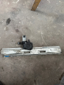 Fiat egea sağ ön kapı cam motoru ve krikosu  00521304350