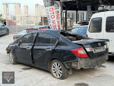 Honda Civic Fb7 Sol Ön Cam Krikosu