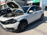 FİAT EGEA CROSS SAĞ ÖN ÇAMURLUK ORİJİNAL SÖKME