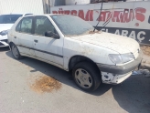 Peugeot 306 sağ arka kapı