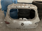 RENAULT CLİO 4 ÇIKMA ORJİNAL BAGAJ KAPAĞI