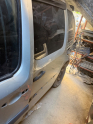 Renault kangoo sol sürgülü kapı