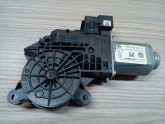 VOLKSWAGEN TRANSPORTER SOL ÖN CAM MOTORU ORJİNAL 7E0959801B