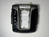 HYUNDAİ İ30 OTOMATİK VİTES ÇERÇEVESİ ORJİNAL 84652-A5050