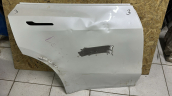 TESLA MODEL Y KAPI SAĞ ARKA