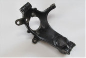 ÖN AKS TAŞIYICI SOL NISSAN QASHQAI 14-21 40015-4CE0A J11