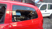 hyundai getz sol arka kelebek camı