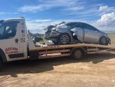 Toyota avensis sağ ön kapı