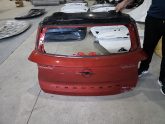 OPEL FRONTERA KIRMIZI BAGAJ KAPAĞI ORJINAL LOKALLIK