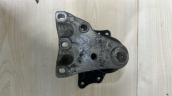 6Q0199185T VW POLO SEAT İBİZA MOTOR KULAĞI VE BRAKETİ SAĞ