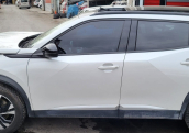 2023 Peugeot 2008 SOL ÖN KAPI