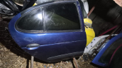 Megane 1 sağ arka kapı orijinal mavi dolu sökme