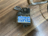MİTSUBİSHİ GALANT MOTOR KAPUTU KİLİDİ VE HALATI 1990 MODEL