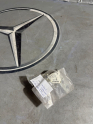 Opel Corsa D-E Sağ Ön Kapı Üst Menteşesi ORJ-SIFIR 13180564
