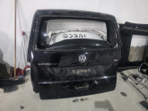 VW CARAVELLE SİYAH BAGAJ KAPAĞI ORJINAL