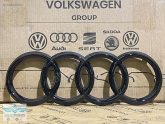 AUDİ Q3 2012-2015 ÖN PANJUR ARMASI LOGOSU İŞARETİ PİYANO BLA