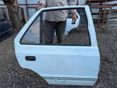 SKODA FELİCİA SAĞ ARKA KAPI DOLU ORJİNAL ÇIKMA TEMİZ