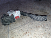 8E1723523F 04-10 A4 B6 B7 ORİJİNAL ÇIKMA GAZ PEDALI
