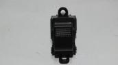 UR56-66-370 BT50 2006- / RANGER 2007- CAM DÜĞMESİ ÖN SAĞ