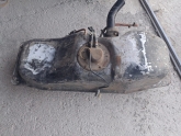 Nissan  D21 Yakıt  Tankı