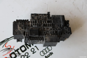 S SERİSİ A222 W222 W205 W253 C180 ÖN SİGORTA KUTUSU