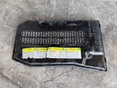 7l0864643B VW TOUAREG AKÜ TABLASI EGE OTOMOTİV BURSA