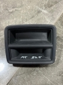 8W0863300 AUDİ A4 B9 A5 ORTA KONSOL ARKA RAF GÖZÜ EGE OTOMOTİV