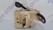 bmw 5 e60 cam su bidonu/deposu (son fiyat)