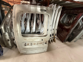 RENAULT KANGOO ÇIKMA ORJİNAL SOL BAGAJ KAPAĞI KD3