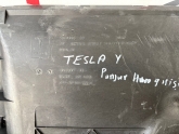 Oto Çıkma Parça / Isıtma, Soğutma & Klima / Fan Paneli / Tesla / Model Y / Çıkma Parça 