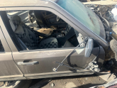 Mercedes e 200 sağ ön kapı çıkma orijinal
