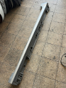 Toyota corolla çıkma ön sol marşpiyel plastiği 75860-02230