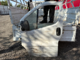 Orjinal Renault Trafic Sol Ön Kapı Döşemesi Çıkma Parça