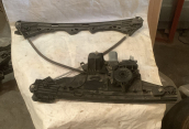 peugeot 2008 sağ ön cam krikosu