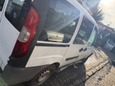 Fiat Doblo sağ ön kapı