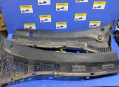 Mazda 3 BK Cam Önü Izgarası