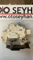 3C1837016A volkswagen passat b7 sağ ön kapı kilidi