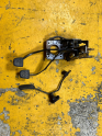 2005-2006 TOYOTA COROLLA PEDAL TAKIM GAZ DEBRİYAJ FREN ORJ ÇIKMA