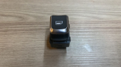 CAM AÇMA DÜĞMESİ TEKLİ KROM AUDİ A3 . (8V0959855A)