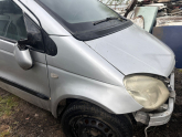 MERCEDES VANEO SAĞ ÖN ÇAMURLUK ORJİNAL ÇIKMA TEMİZ