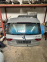 BMW X3 BAGAJ KAPAĞI HATASIZ BOYASIZ ORJİNAL ÇIKMAAa